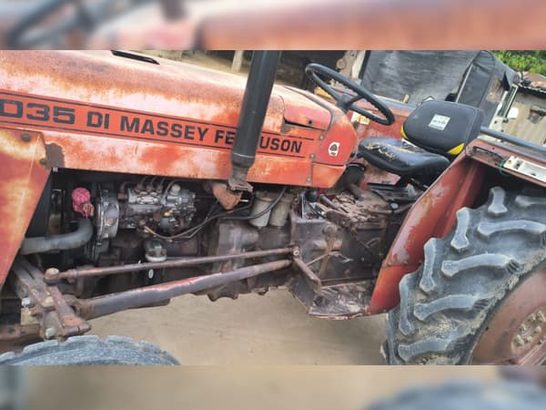 Tafe (Massey) Massey Ferguson 1035 DI