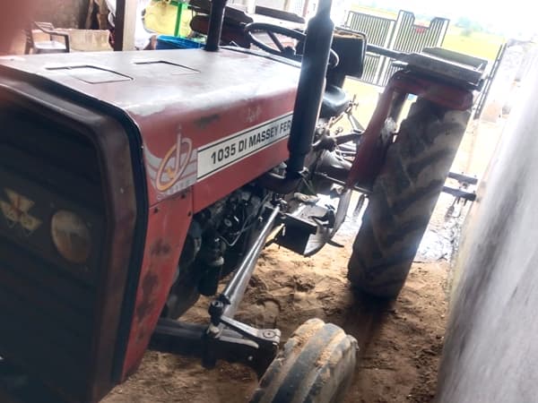 Tafe (Massey) Massey Ferguson 1035 DI