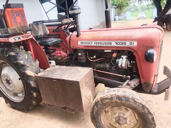 Tafe (Massey) Massey Ferguson 1035 DI