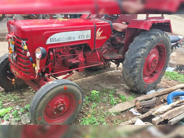 Mahindra Mahindra 475 DI