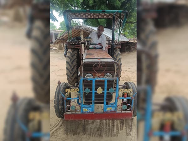 Tafe (Massey) Massey Ferguson 245 DI