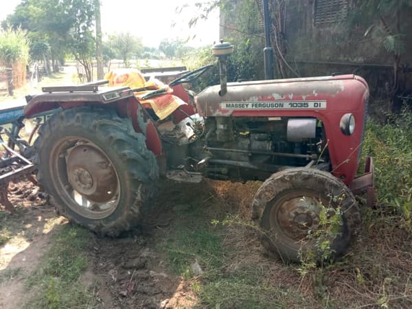 Massey Ferguson 1035 DI