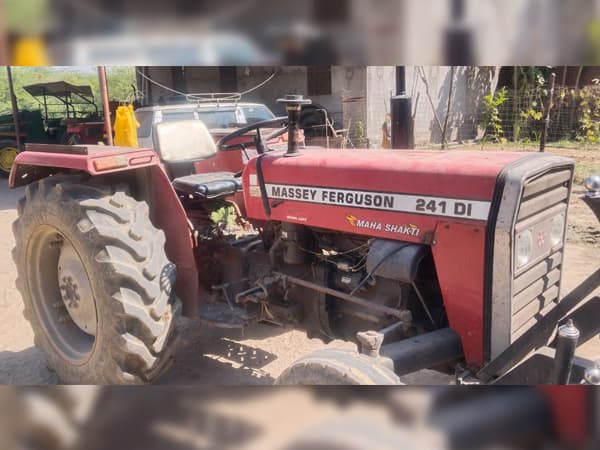 Massey Ferguson 241 DI MAHA SHAKTI