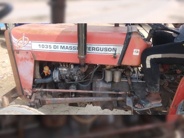 Tafe (Massey) Massey Ferguson 1035 DI