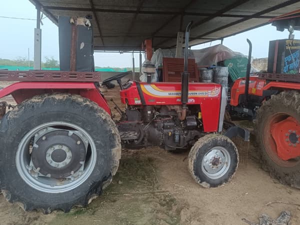 Tafe (Massey) Massey Ferguson 245 DI Planetary Plus