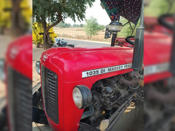 Massey Ferguson 1035 DI