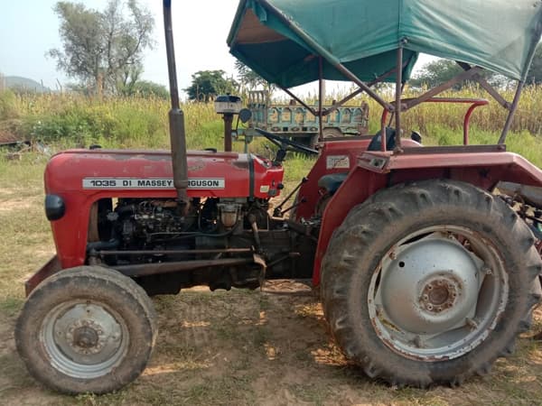 Tafe (Massey) Massey Ferguson 1035 DI