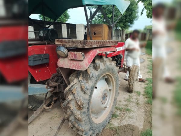 Tafe (Massey) Massey Ferguson 1035 DI