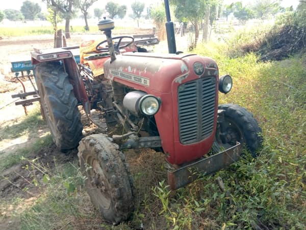 Tafe (Massey) Massey Ferguson 1035 DI