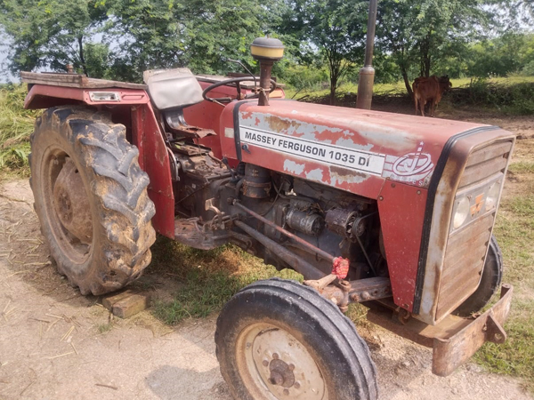 Tafe (Massey)Massey Ferguson 1035 DI