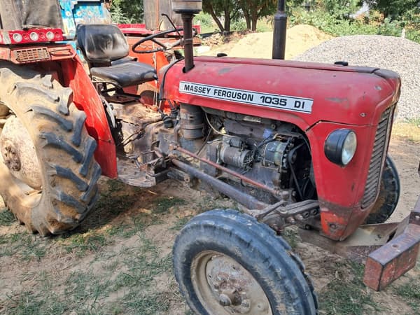 Massey Ferguson 1035 DI