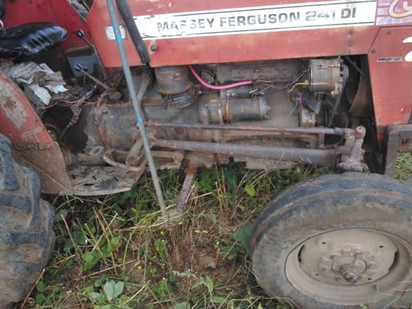 Tafe (Massey) Massey Ferguson 241 DI