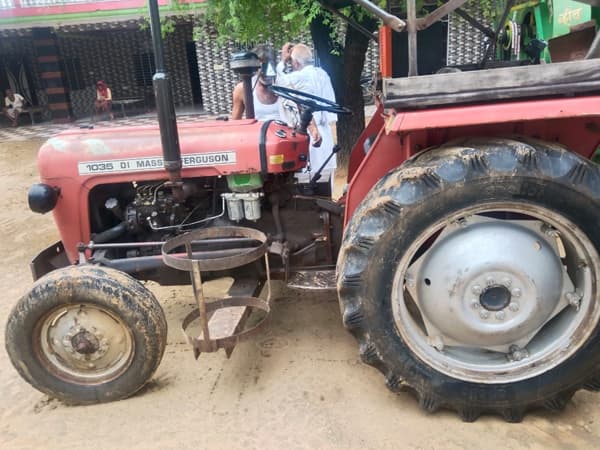 Tafe (Massey) Massey Ferguson 1035 DI